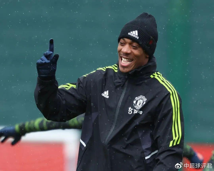 转折点莱比锡官宣签约，欧联今夜攻防权衡，信心回归，赛季目标并未改变 