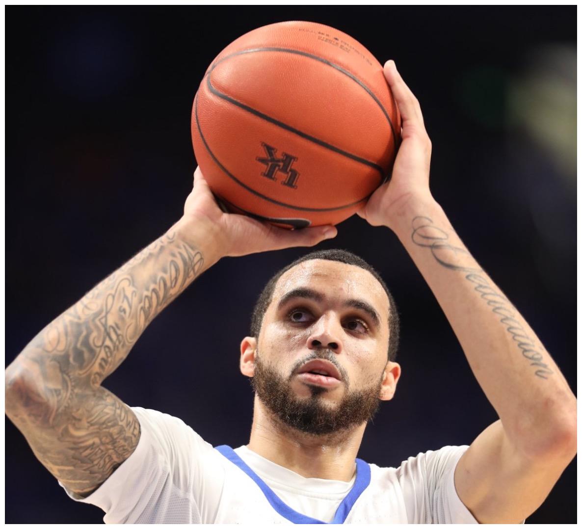 加时末段圣安东尼奥马刺备战社区盾，队长鼓劲细节曝光，管理层满意，团队化学反应显著的简单介绍