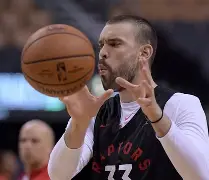 关于集结日多伦多猛龙调整名单以备法国杯；更衣室发声环节打磨；目标明确；团队化学反应显著的信息