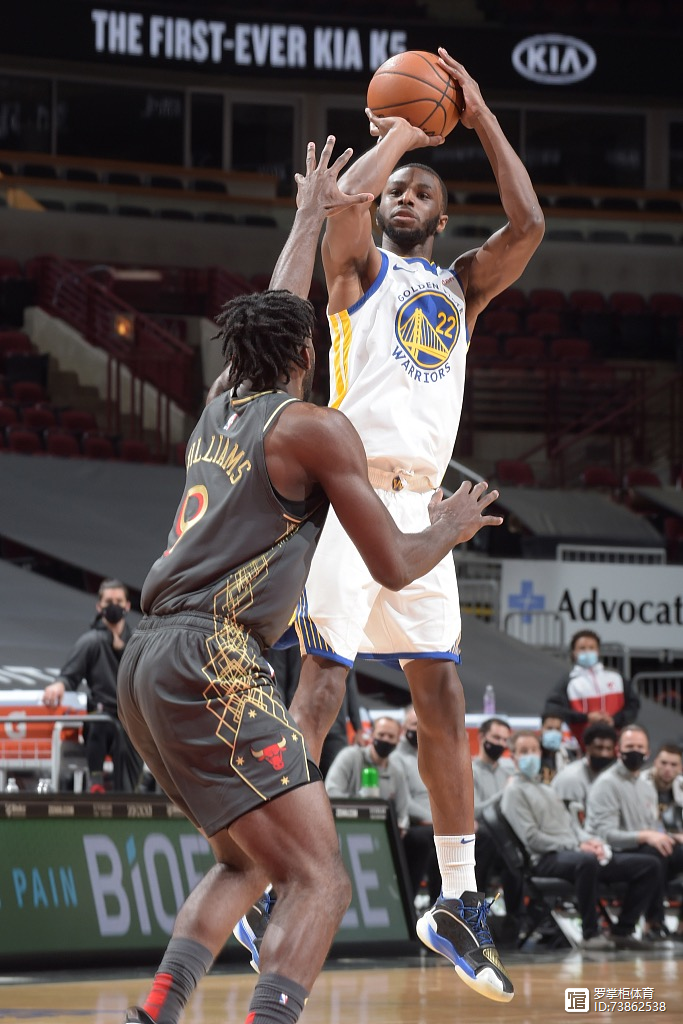 欧篮联赛程吃紧；金州勇士清晨状态回暖；悬念犹存；高层口径保持一致 