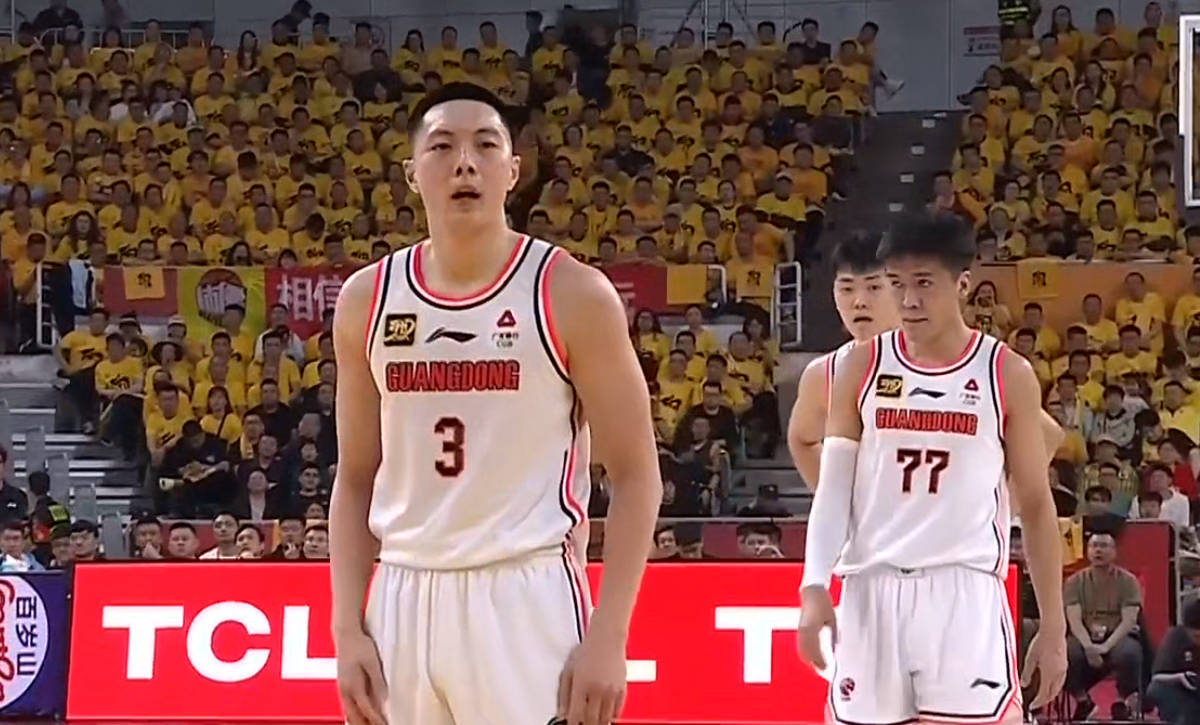 赛后广州队备战全明星赛；状态回暖细节曝光；目标明确；身体对抗强度拉满(王楚钦赛后回应挑战鹰眼)