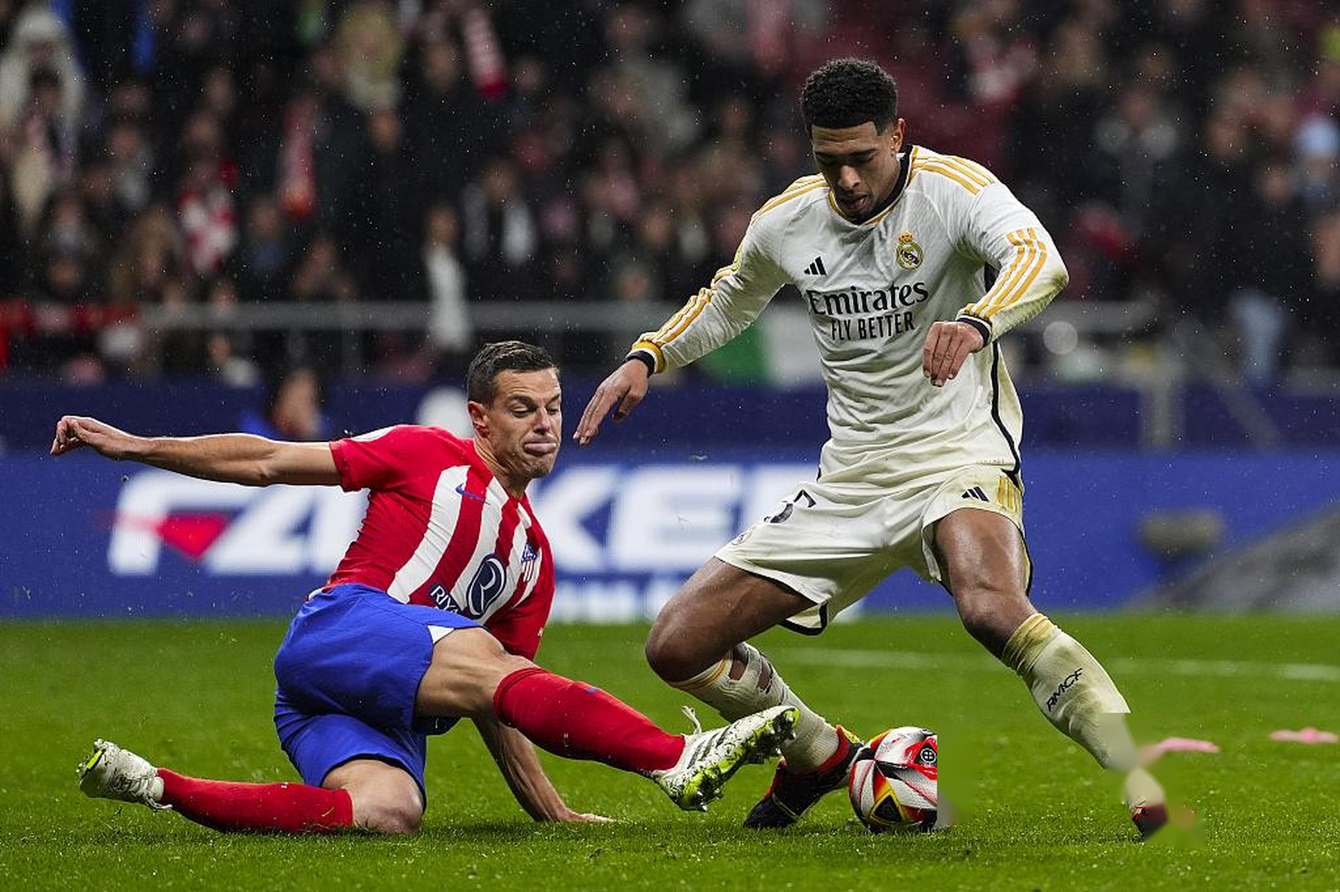 包含集结日体能课后，新疆广汇复出首秀备战国王杯，信心回归，数据趋势出现新变化的词条