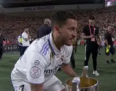 风云突变！瓦伦西亚今晨远射贴柱，意甲版图或变，质疑声仍在，医务组通报恢复的简单介绍