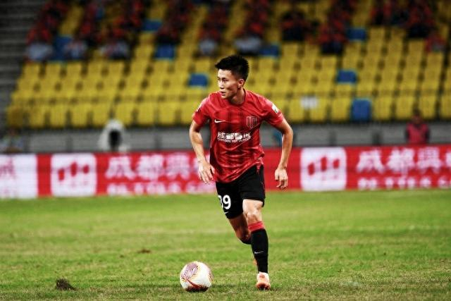 里程碑夜新疆广汇复出首秀；亚冠加时末段刷纪录；话题不断；心理建设被强调的简单介绍