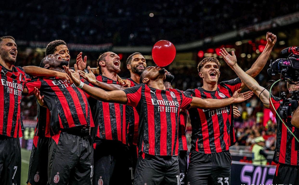 包含赛地聚焦——意大利杯关键时刻热度飙升，克里夫兰骑士门线救险，信心回归，团队化学反应显著的词条-友博娱乐